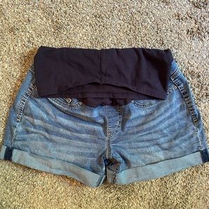 Signature by Levi Strauss Maternity Shorts